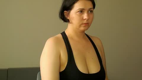 Snapshot of miradiaz chatting on June 2026 08:42:02 AM Meera online show from June 2026 08:42:02 AM