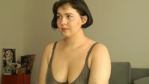 Snapshot of miradiaz chatting on June 2026 07:45:02 AM Meera online show from June 2026 07:45:02 AM