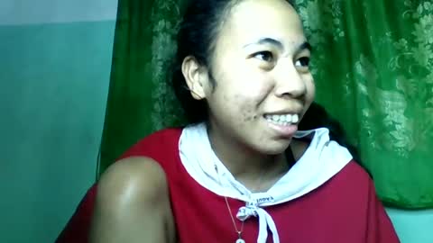 Snapshot of mirah881 chatting on June 2026 07:34:02 PM mirah881 online show from June 2026 07:34:02 PM