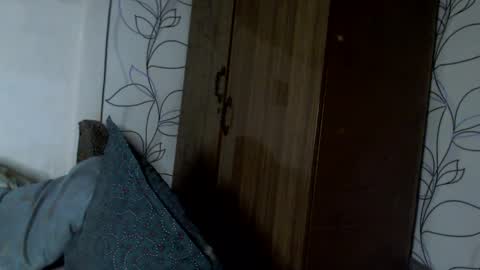 Snapshot of mirahardmanxx chatting on February 2025 05:15:01 PM Happy New Year  online show from February 2025 05:15:01 PM