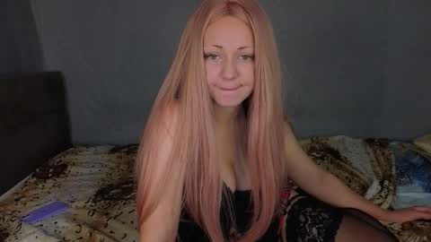 Snapshot of mirahardmanxx chatting on October 2025 05:47:01 PM Happy New Year  online show from October 2025 05:47:01 PM