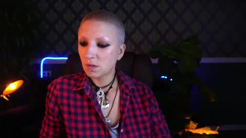 Snapshot of miramoon666 chatting on September 2025 05:31:01 AM Mira online show from September 2025 05:31:01 AM