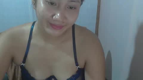 Snapshot of mirana_xxx chatting on May 2026 11:15:01 AM Im Ping online show from May 2026 11:15:01 AM
