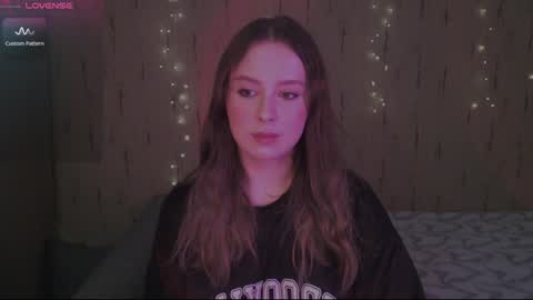 Kira online show from February 2025 09:36:01 PM