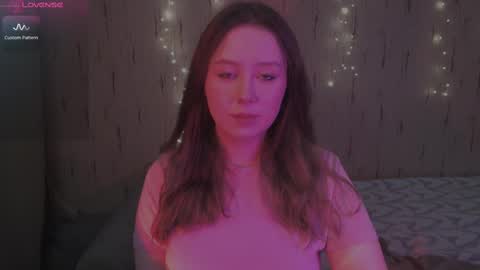 Kira online show from February 2025 08:22:01 PM