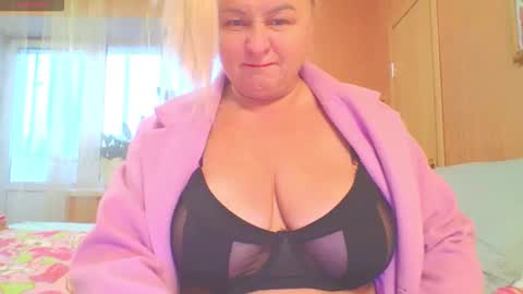 Miranda online show from September 2025 12:32:01 AM