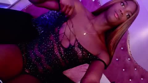 mirandaacollins online show from October 2025 03:35:01 AM