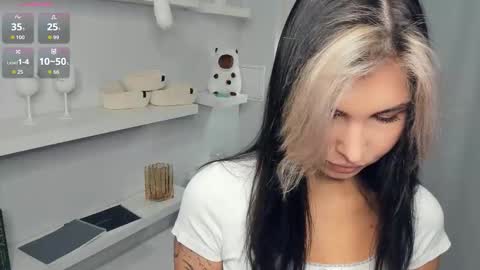 My name is Adele online show from November 2025 07:24:02 AM