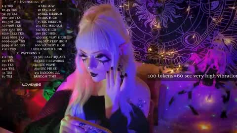 mirareed online show from November 2025 03:23:02 PM