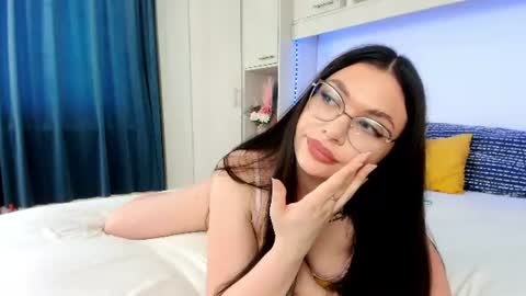 Snapshot of mirasparkle chatting on June 2026 09:14:02 AM Mira online show from June 2026 09:14:02 AM