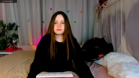 Snapshot of mireyalin chatting on May 2026 01:51:01 PM Mireya online show from May 2026 01:51:01 PM