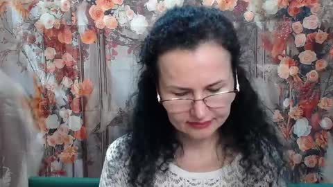 Snapshot of miroslava_happi chatting on April 2026 06:14:02 AM Miroslava Happi online show from April 2026 06:14:02 AM