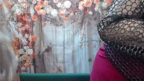 Snapshot of miroslava_happi chatting on May 2026 06:19:02 AM Miroslava Happi online show from May 2026 06:19:02 AM