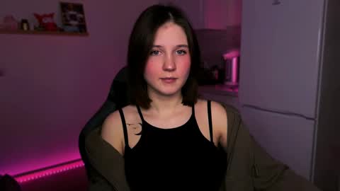 Snapshot of mirrameow chatting on February 2025 09:48:01 PM Mira online show from February 2025 09:48:01 PM