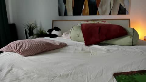 Eva online show from September 2025 06:24:02 AM