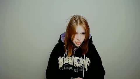 misaki_chan_ online show from October 2025 09:44:01 PM