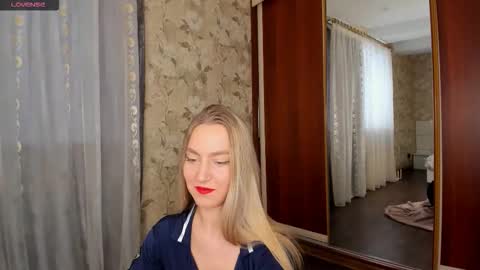 mishapallmer online show from November 2025 08:46:02 AM