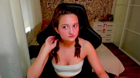 Snapshot of mishel_a_mur chatting on May 2026 12:38:01 AM mishel_a_mur online show from May 2026 12:38:01 AM