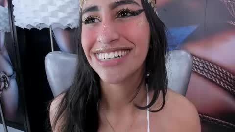 Taylor online show from October 2025 02:45:02 AM