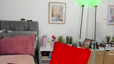 Snapshot of miss__jones_ chatting on May 2026 02:51:02 AM miss__jones_ online show from May 2026 02:51:02 AM