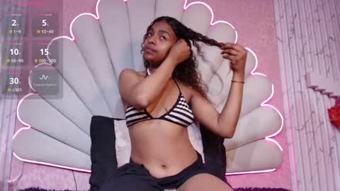 miss__smith_ online show from November 2025 03:34:02 PM