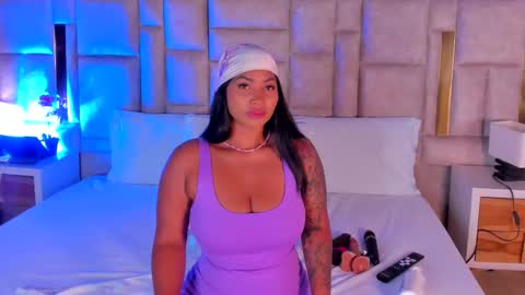 Miss Abigail  online show from December 2025 02:03:01 PM