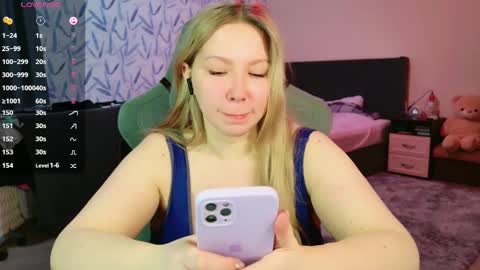 Anna online show from March 2025 03:20:02 PM