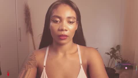 Snapshot of miss_benz chatting on November 2025 01:44:01 PM miss_benz online show from November 2025 01:44:01 PM