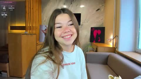 Sandy online show from September 2025 12:57:02 AM