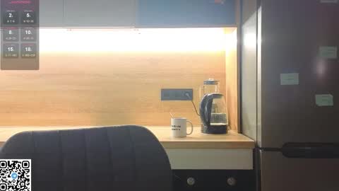 Sandy online show from October 2025 12:22:02 AM