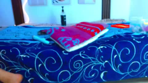 Snapshot of miss_caty chatting on March 2026 10:37:02 PM Merie online show from March 2026 10:37:02 PM