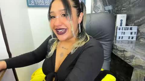 Snapshot of miss_danika chatting on May 2026 11:06:01 AM Danika online show from May 2026 11:06:01 AM