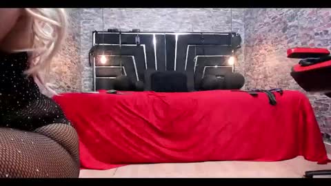 Snapshot of miss_deborahx chatting on May 2026 01:42:02 PM DEBORAH online show from May 2026 01:42:02 PM