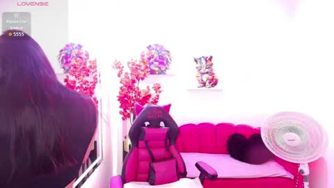Snapshot of miss_dolly1 chatting on May 2026 12:44:01 PM Melanie online show from May 2026 12:44:01 PM