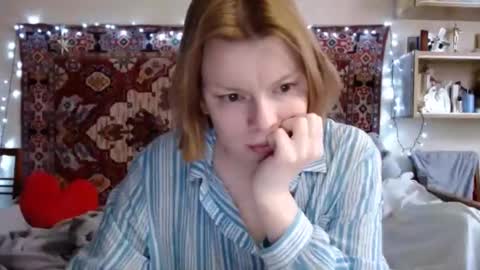 Elis online show from February 2025 12:16:01 PM