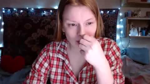 Elis online show from March 2025 03:15:02 PM