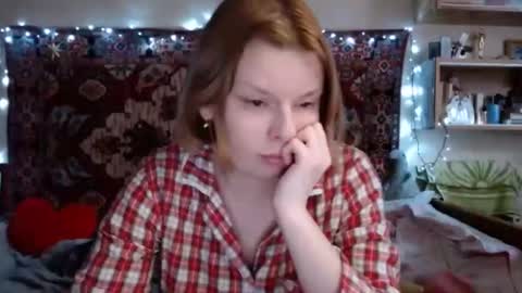 Elis online show from March 2025 02:12:01 PM