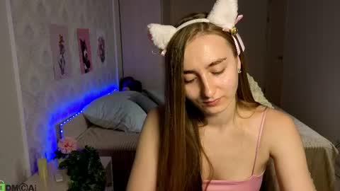 Snapshot of miss_emily19 chatting on June 2026 08:38:02 AM Emily online show from June 2026 08:38:02 AM