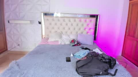 Snapshot of miss_emilystar chatting on June 2026 07:39:01 PM miss_emilystar online show from June 2026 07:39:01 PM