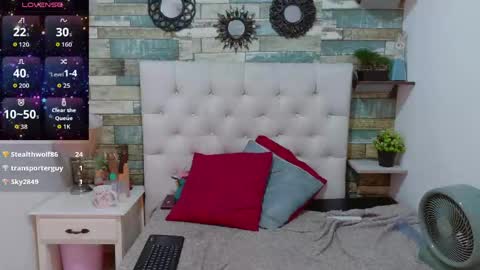 Snapshot of miss_evans_ chatting on April 2026 05:30:01 PM miss_evans_ online show from April 2026 05:30:01 PM