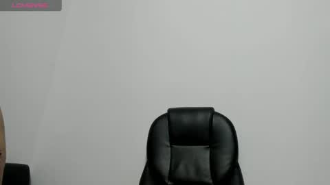 Snapshot of miss_eylens chatting on April 2026 01:38:01 AM miss_eylens online show from April 2026 01:38:01 AM