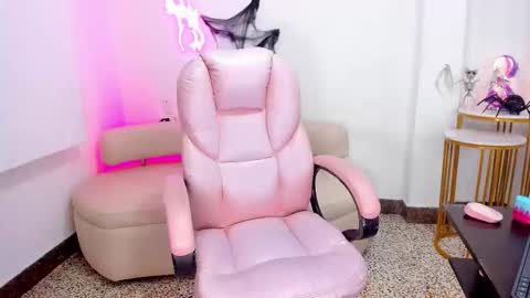 Francheska online show from October 2025 11:43:01 AM