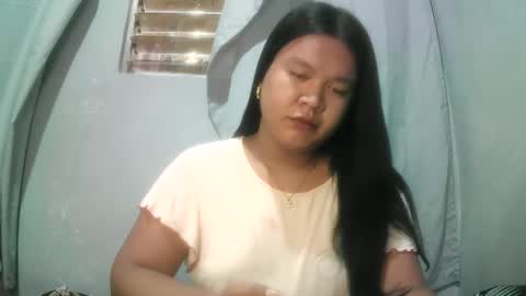 Snapshot of miss_georgina69 chatting on May 2026 10:40:02 PM Georgina online show from May 2026 10:40:02 PM