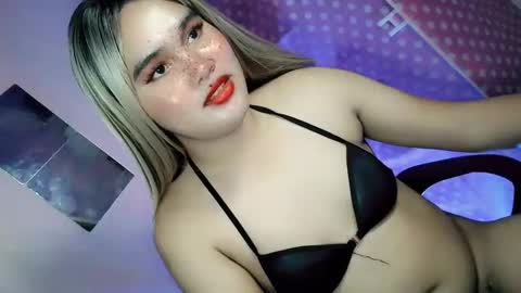 Snapshot of miss_horny139736 chatting on June 2026 03:39:02 PM miss_horny139736 online show from June 2026 03:39:02 PM