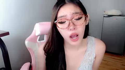 miss_hornydoll online show from March 2026 07:17:02 PM