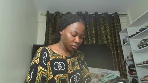 Miss Kiarrafit online show from December 2025 03:52:01 PM