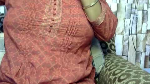 Snapshot of miss_mahi69 chatting on September 2025 02:08:01 PM Mahi online show from September 2025 02:08:01 PM