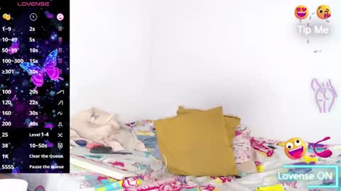 Ashley online show from September 2025 07:25:01 PM