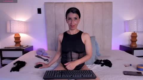 Snapshot of miss_milf_ chatting on May 2026 08:17:02 PM miss_milf_ online show from May 2026 08:17:02 PM