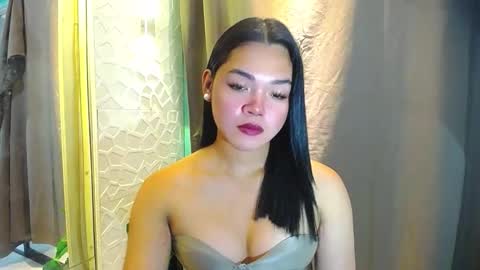 Snapshot of miss_precious_xx chatting on March 2026 01:47:01 PM Precious online show from March 2026 01:47:01 PM